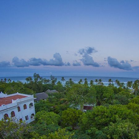 Hill Park Hotel - Tiwi Beach Kültér fotó