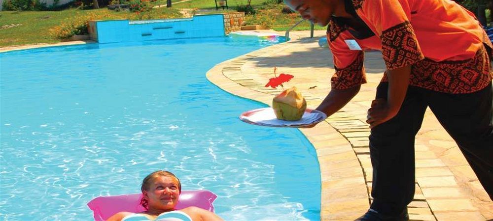 Hill Park Hotel - Tiwi Beach Kültér fotó
